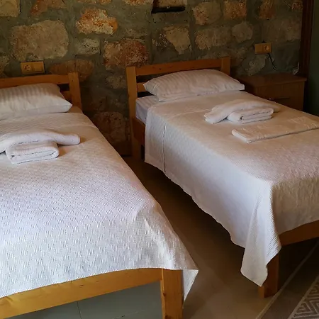 Hotel Kabak Armes 3*