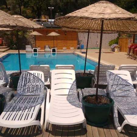 Kabak Armes ホテル ファラリア